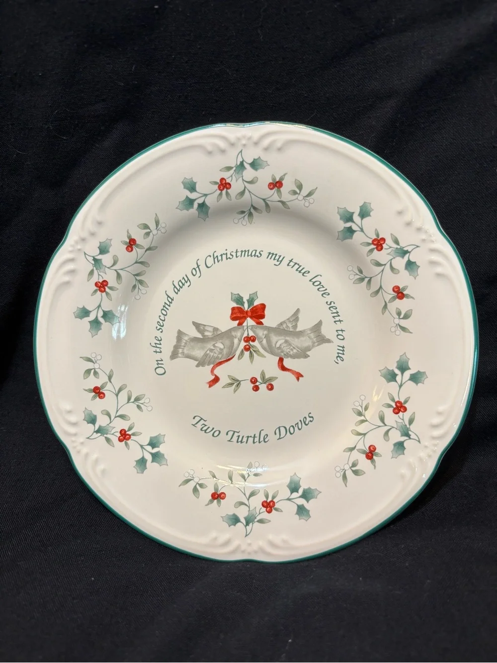 Pfaltzgraff Two Turtle Doves 8” Plate 12 Days of Christmas